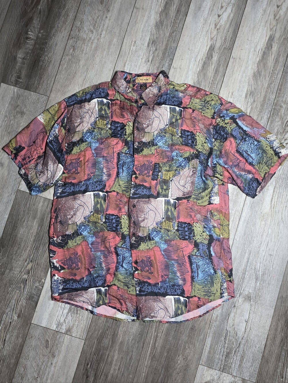 Silk House Men's Vintage 90's 100% Silk Abstract SS Button-down Shirt Sz Md READ